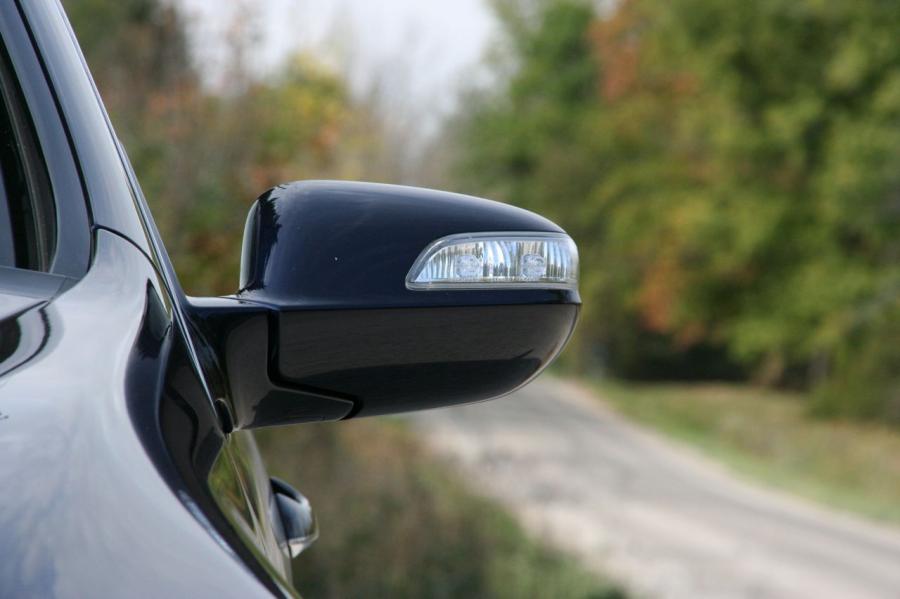 Детали экстерьера Acura RL 2008 года  (фото 58 из 85)